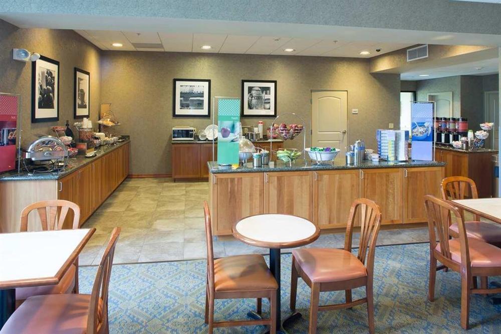 Hampton Inn Sayre Restaurant photo